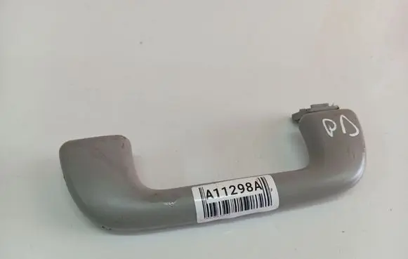 Toyota Yaris Front interior roof grab handle L1020372