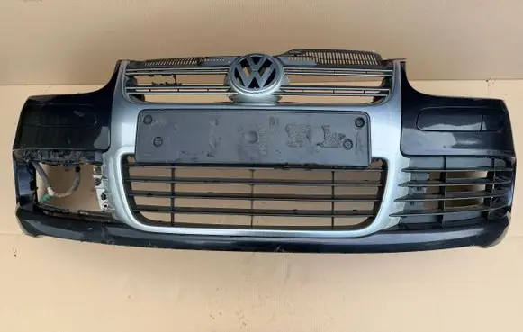 Volkswagen Golf V Front bumper 1K0807221G