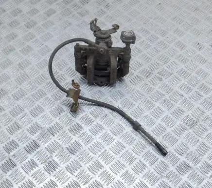 Opel Zafira C Rear brake caliper