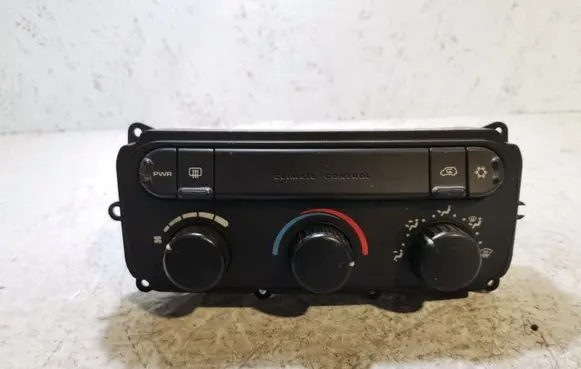 Chrysler Voyager Climate control unit 05134768AB