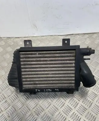 Volkswagen Multivan T4 Intercooler radiator 701145805A
