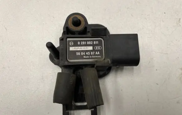 Chrysler Grand Voyager V Exhaust gas pressure sensor 56044587AA 0281002811 0707201FF1