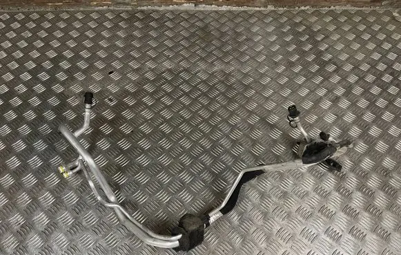 Volvo V60 Air conditioning (A/C) pipe/hose