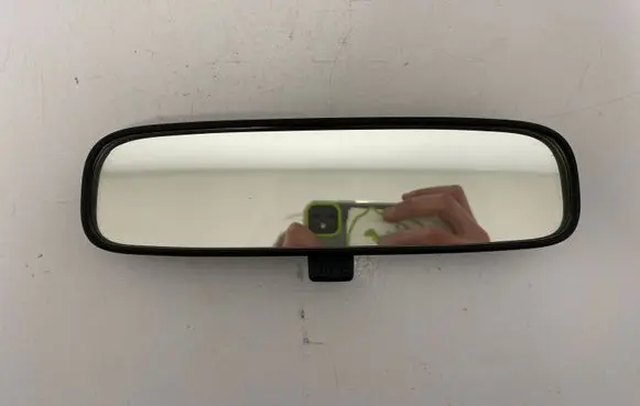 Mitsubishi Grandis Rear view mirror (interior) 012197