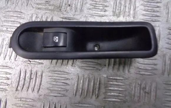 Renault Megane I Quarter vent window switch 