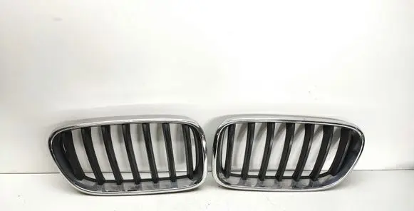 BMW X3 F25 Front bumper upper radiator grill 7210725 7237421 7210726