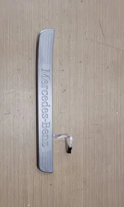 Mercedes-Benz GLE W167 Rear sill trim cover A1676861500 A1676862200
