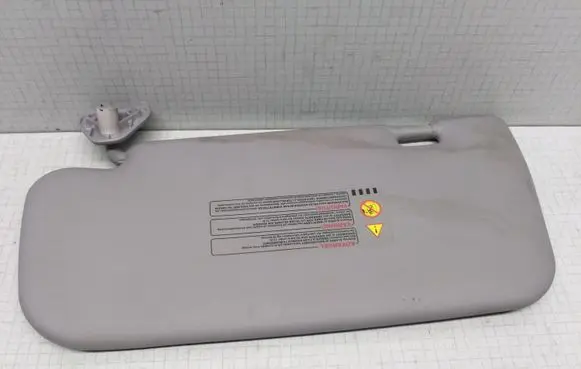Nissan Primera Sun visor