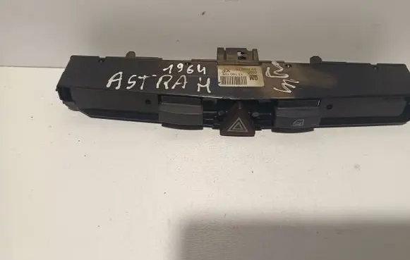 Opel Zafira B Hazard light switch 03758075 13100105