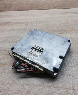 Mazda Premacy Engine control unit/module ECU RF4W18881B 2758005921