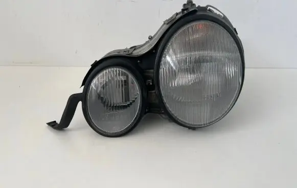 Mercedes-Benz E W210 Headlight/headlamp 14434500