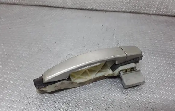 Chevrolet Captiva Rear door exterior handle