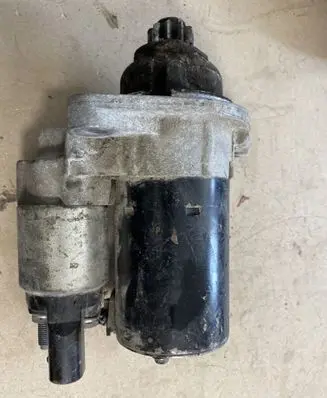 Skoda Octavia Mk2 (1Z) Starter motor 02Z911023