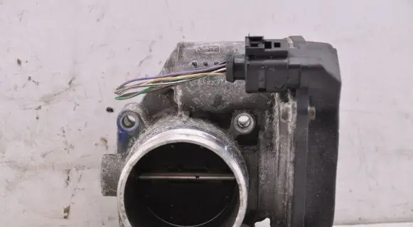 Audi Q5 SQ5 8R Throttle valve 06F133062Q