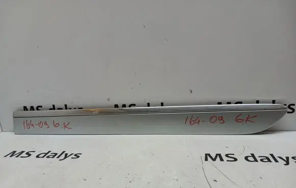 Mercedes-Benz ML W164 Rear door trim (molding) A1646905362 1646905362