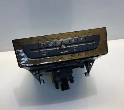 Mercedes-Benz E W211 CD/DVD changer A2116800552 2116800552