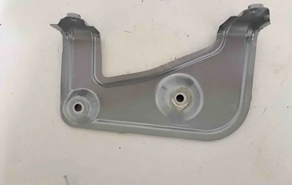 BMW X6 G06 Fender mounting bracket 7418220 7492370