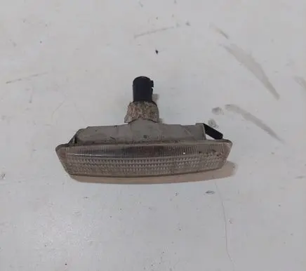 BMW 5 E39 Front fender indicator light 9407953