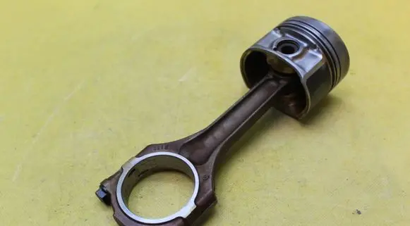 Seat Toledo II (1M) Piston with connecting rod