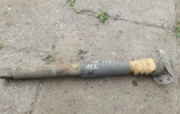 Volkswagen Touran I Rear shock absorber/damper