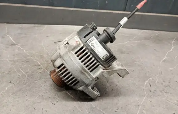 BMW 3 E46 Generator/alternator 2541962a