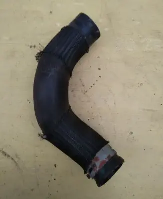 Nissan Qashqai Engine coolant pipe/hose