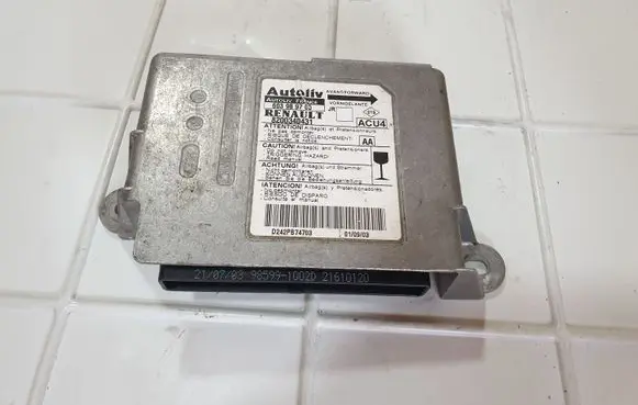 Renault Scenic II - Grand scenic II Airbag control unit/module 8200340431