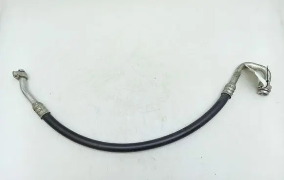 Audi A4 S4 B9 8W Air conditioning (A/C) pipe/hose 8W0816743B