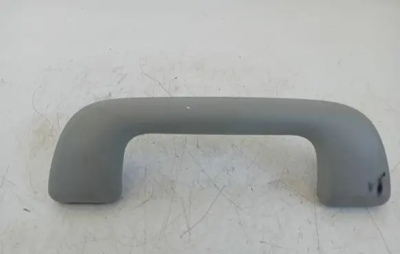 Toyota Yaris Front interior roof grab handle L1020374