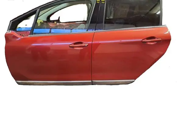 Peugeot 2008 I Front door 9802970380 9802969780