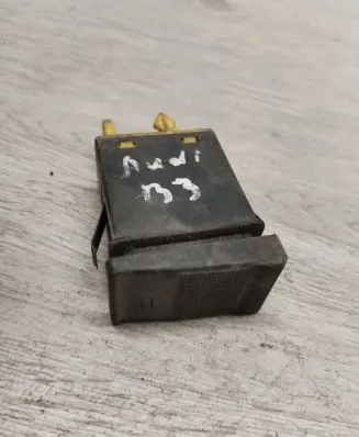 Fog light switch