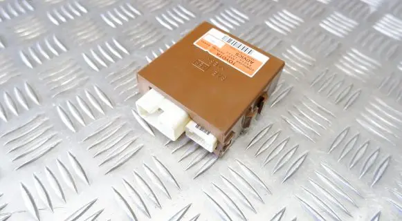 Lexus GS 250 350 300H 450H Hand brake control module 8905030030