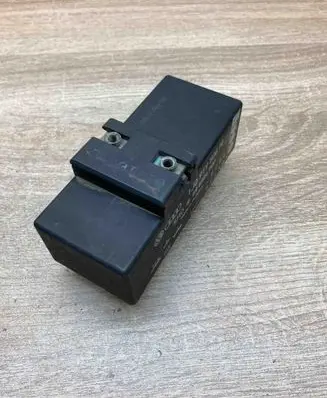 Volkswagen Polo III 6N 6N2 6NF Coolant fan relay 1J0919506H 898884000