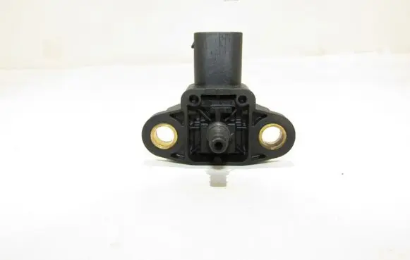 Mercedes-Benz C W204 Air pressure sensor a0061539728
