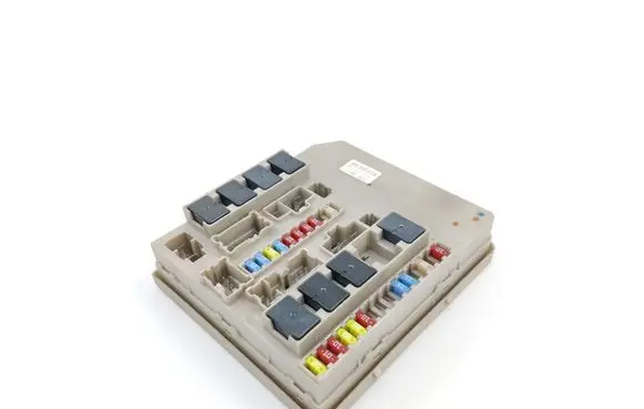 Renault Clio III Fuse module 902663A