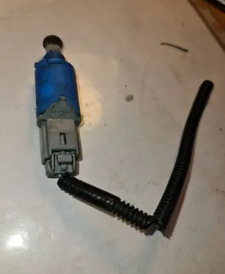 Renault Megane II Brake pedal sensor switch 8200168239 4172R