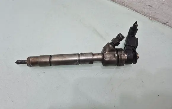 Mercedes-Benz B W245 Fuel injector A6400700787