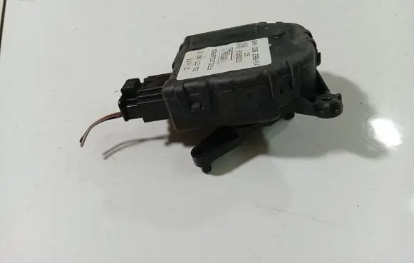 Opel Vectra C Air flap motor/actuator 6NN008298C14