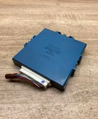 Toyota Corolla Verso AR10 Combustion control unit/module 896180F020 MB1238009021 Withplug