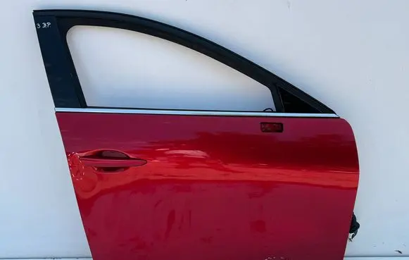 Mazda 3 Front door