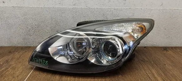 Hyundai i30 Headlight/headlamp 921012R000 1EL01014601 100531233240