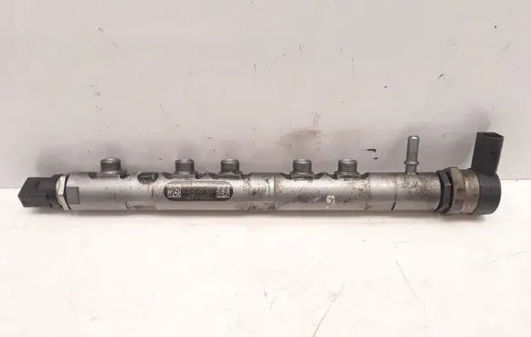 BMW 1 E81 E87 Fuel main line pipe 0445214134 780165601 0281002738