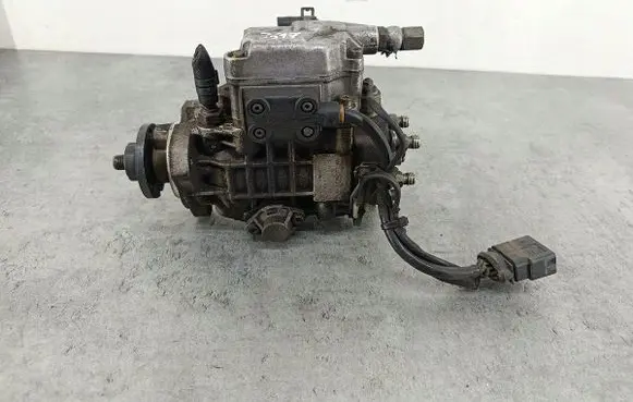 Seat Toledo II (1M) Fuel injection high pressure pump