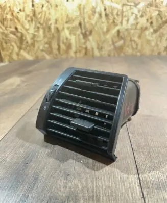 BMW X5 E53 Dash center air vent grill 64228402216