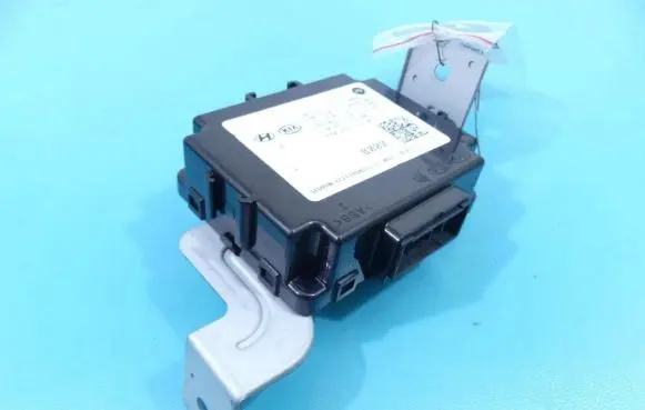 KIA Ceed Central body control module 95300-M6000 IMPRK1245802