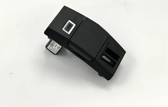 Peugeot 308 USB socket connector 98313506VV 98380610VV 98343436ZD