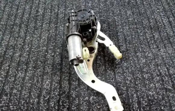 Mercedes-Benz C W205 Soft lock spindle drive A2056200042