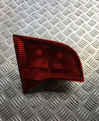 Audi A4 S4 B7 8E 8H Tailgate rear/tail lights 8E9945093