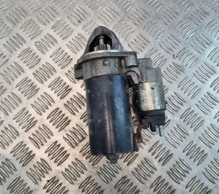 Mercedes-Benz C W204 Starter motor 1005831515