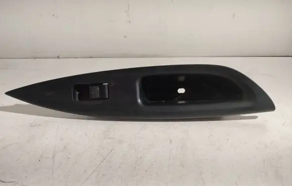 Mazda 6 Electric window control switch 6j6a685l1